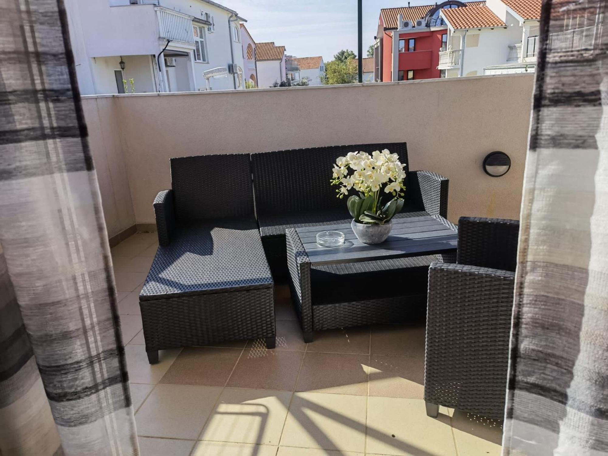 Vila Jadranka Vodice Exteriör bild