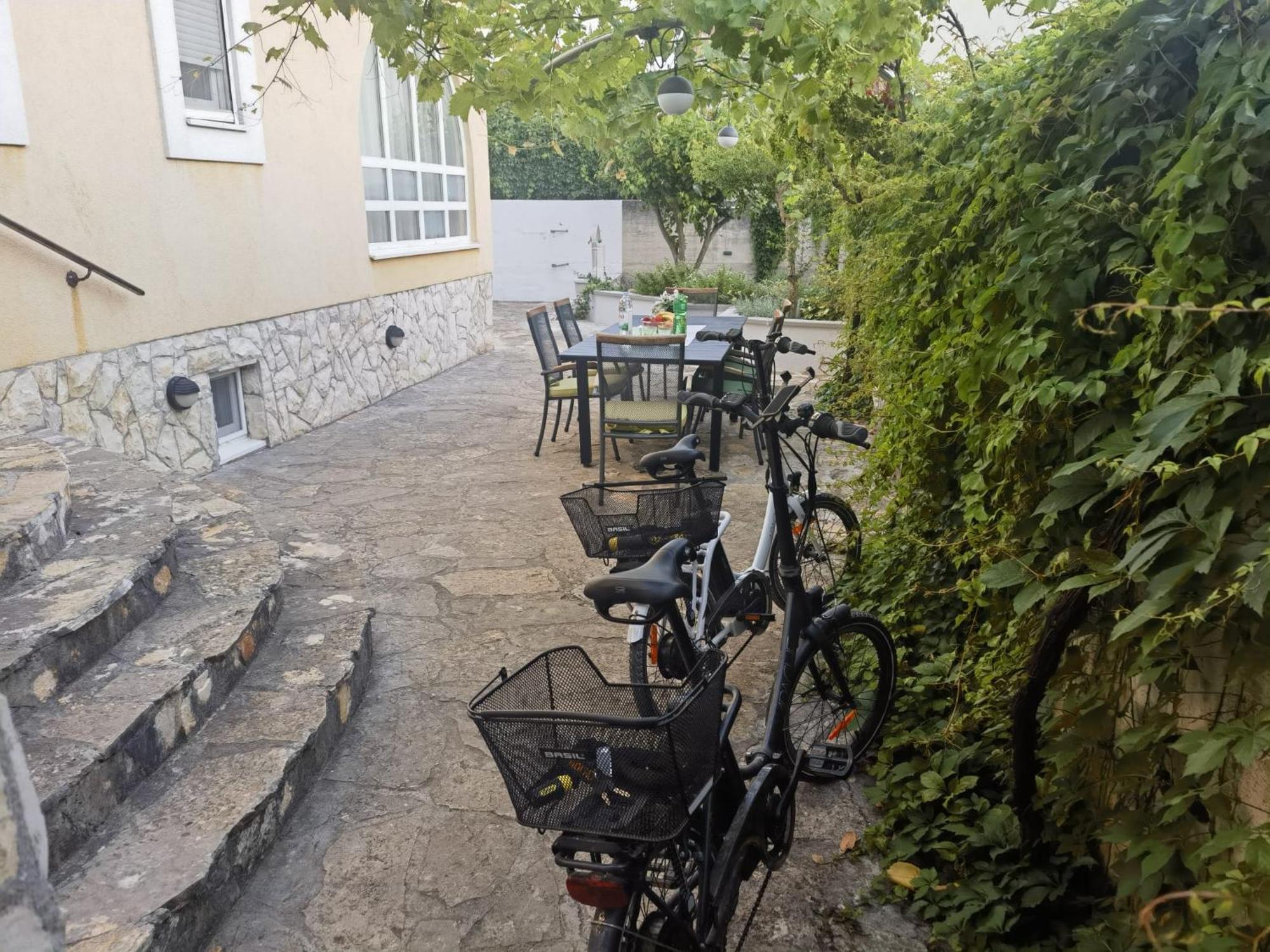 Vila Jadranka Vodice Exteriör bild