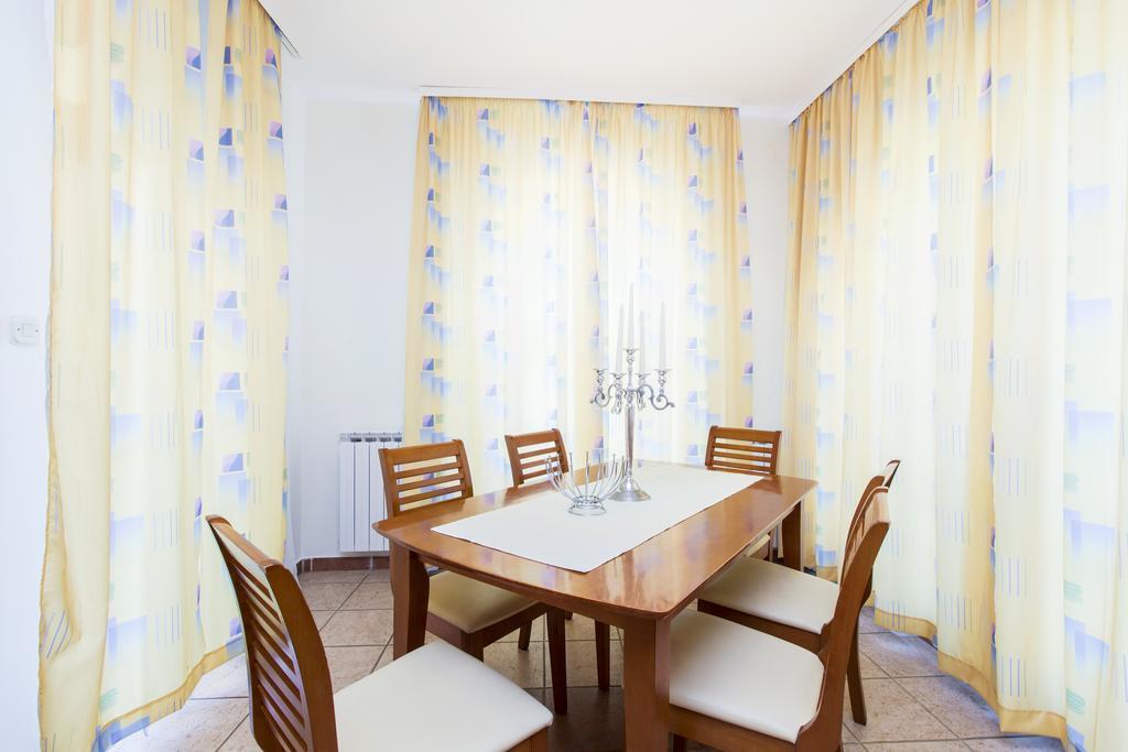 Vila Jadranka Vodice Exteriör bild