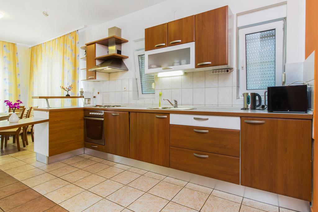 Vila Jadranka Vodice Exteriör bild