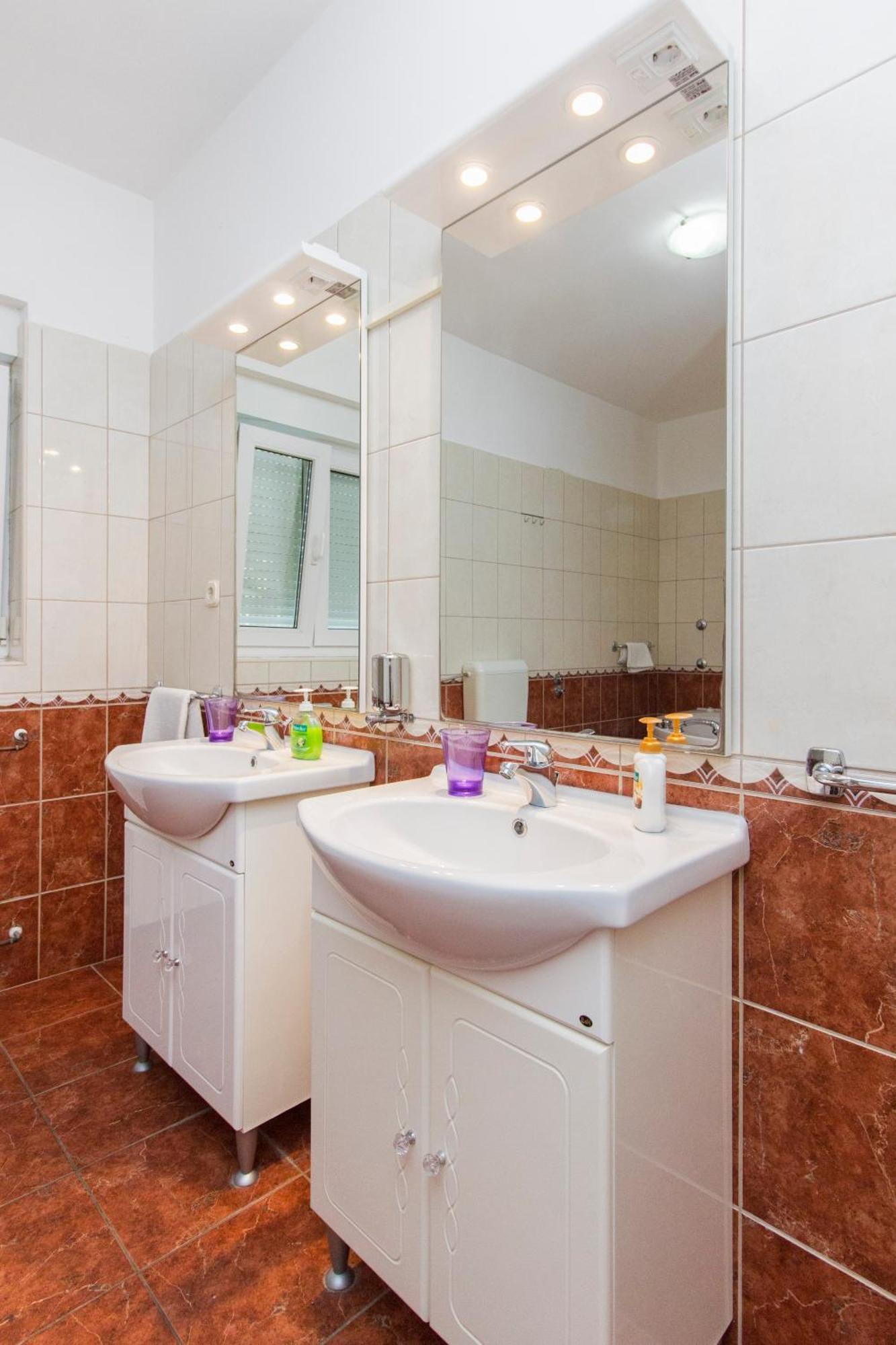 Vila Jadranka Vodice Exteriör bild