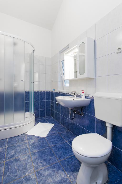 Vila Jadranka Vodice Exteriör bild